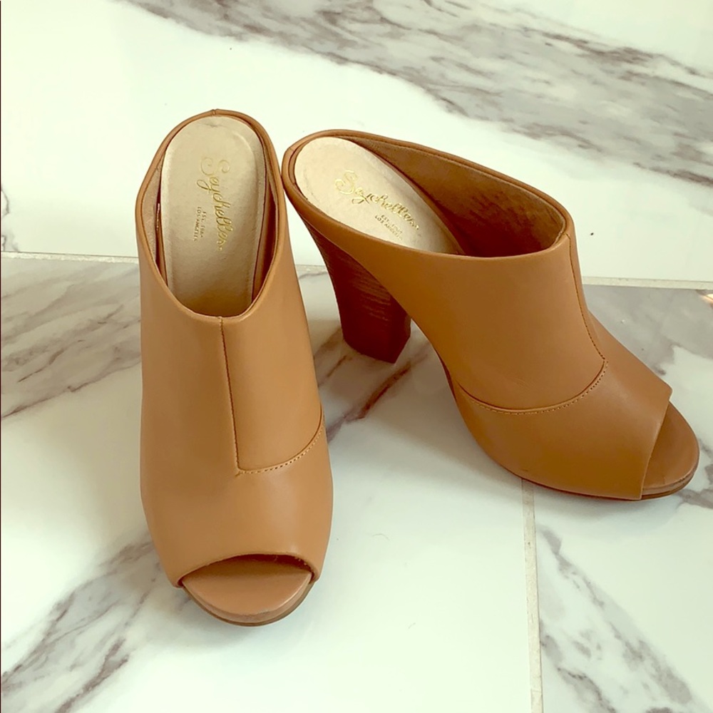 Tan Seychelles Mules